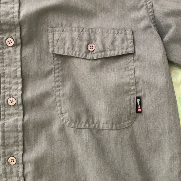 Element gray button down, size medium - Picture 2 of 3
